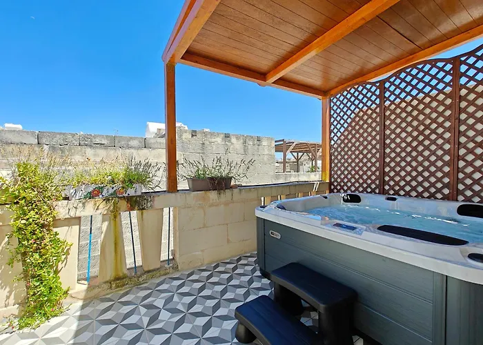 Zebbuga Deluxe Balcony Apartment 6